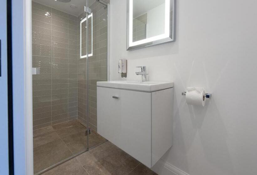 חדר דלוקס, The Withies Inn