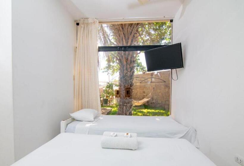 バス共有のスタンダードルーム, Spilberg Resort