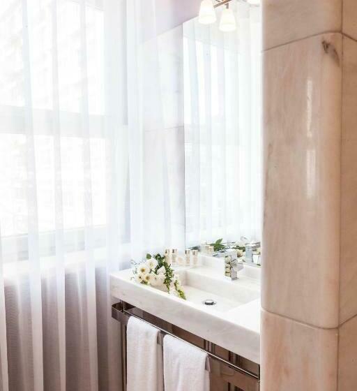 اتاق سوپریور, Luzeiros Suites