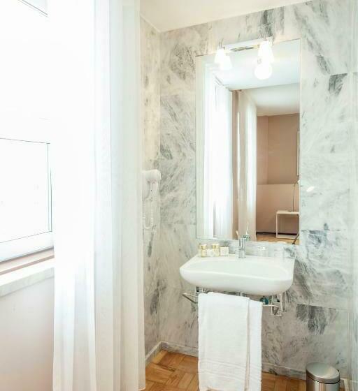 اتاق سوپریور, Luzeiros Suites