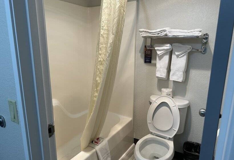 חדר סטנדרט, Baymont By Wyndham Omaha Sw