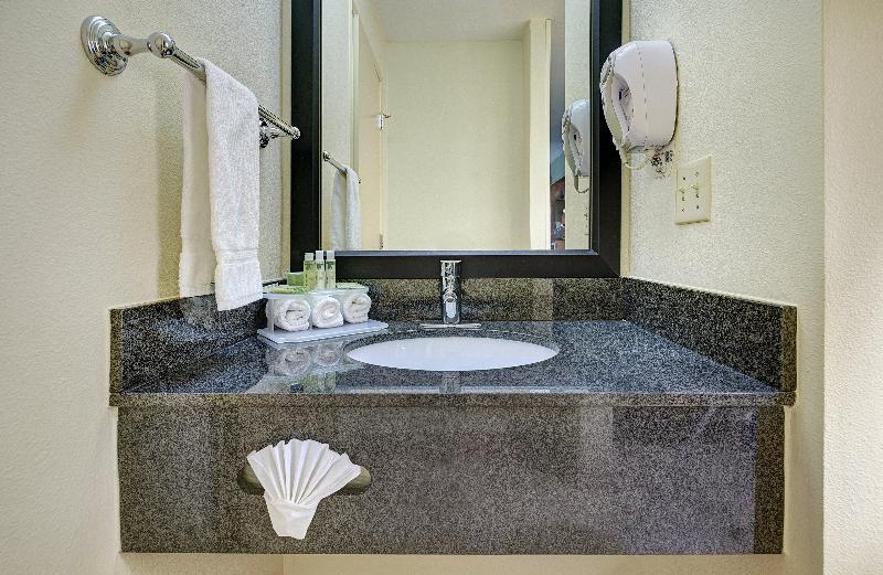 Номер Стандарт, Holiday Inn Express San Diego South   National City, An Ihg