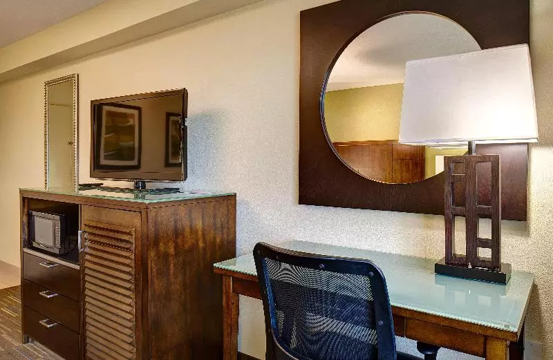 اتاق اجرایی با تخت بزرگ, Holiday Inn Express San Diego South   National City, An Ihg