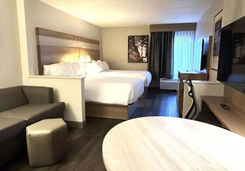 スイート, Best Western Plus Heritage Rail Inn & Suites