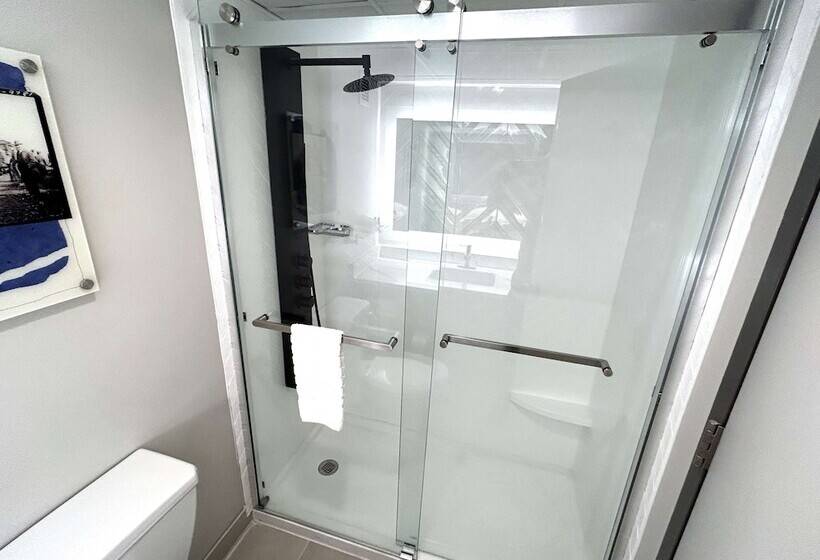 장애인을 위한 스위트, Best Western Plus Heritage Rail Inn & Suites