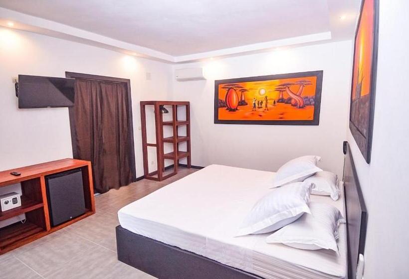 اتاق استاندارد با تخت بزرگ, La Bombonera