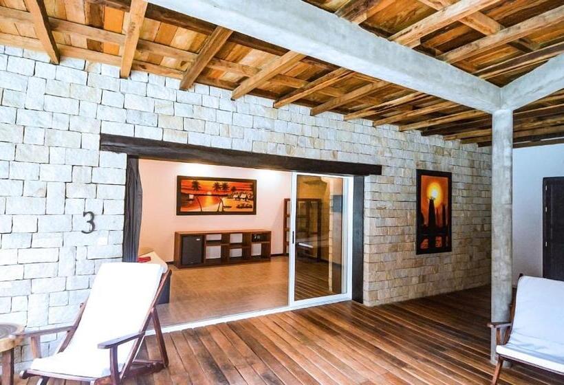 اتاق سوپریور با تخت بزرگ, La Bombonera