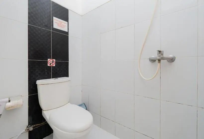 スタンダードルーム, Reddoorz Near Taman Krida Budaya Malang