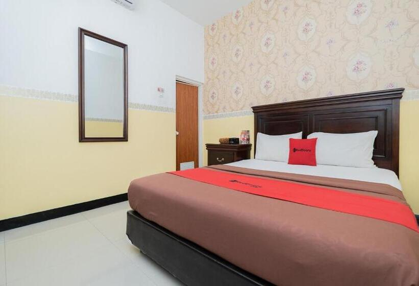 Номер Стандарт, Reddoorz Near Taman Krida Budaya Malang