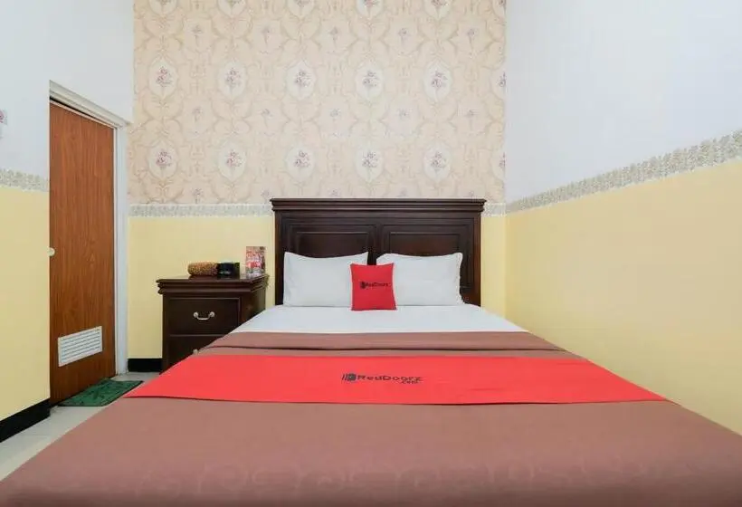 スタンダードルーム, Reddoorz Near Taman Krida Budaya Malang