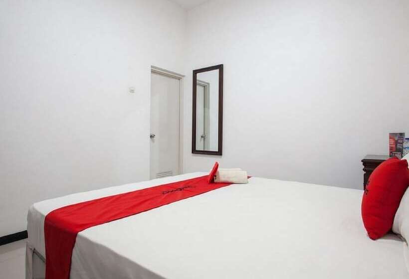 Номер Стандарт, Reddoorz Near Taman Krida Budaya Malang