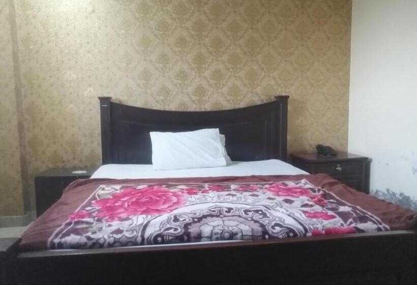 اتاق لوکس, Fortville