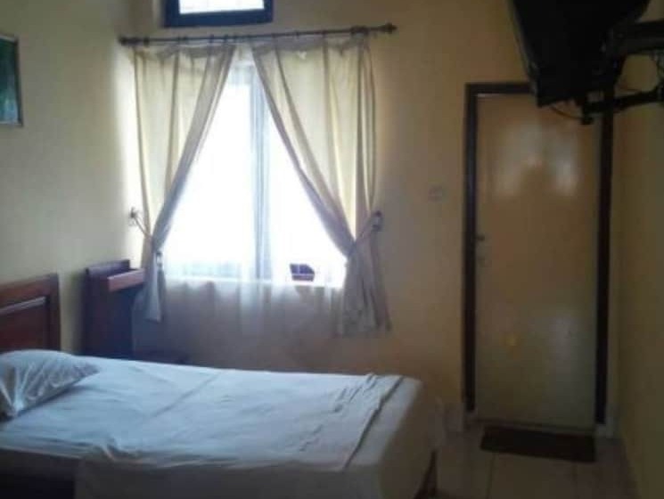 高级大房间, Wisma Tuluy