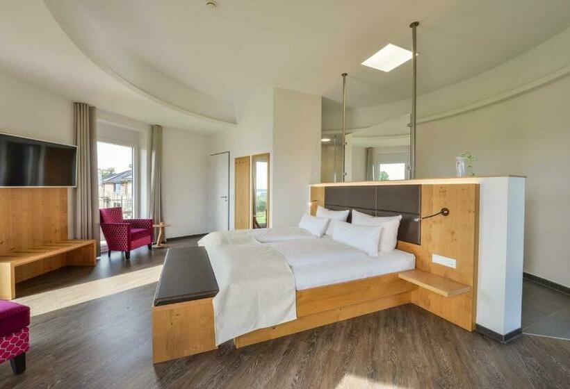 غرفة ديلوكس مزودة بشرفة, & Golfrestaurant Gut Wissmannshof