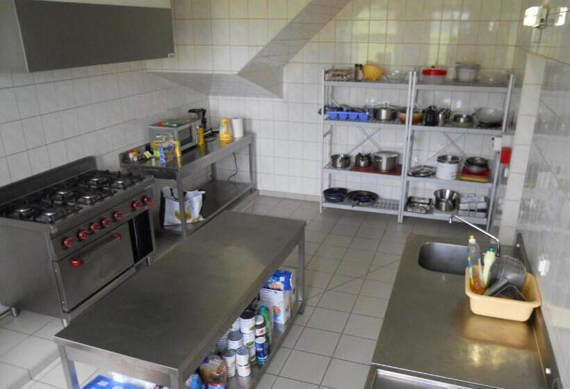 غرفة قياسية مطلّة علي الحديقة, Auberge De Jeunesse La Hulotte