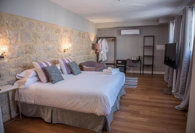 Номер Superior, Don Juan Boutique