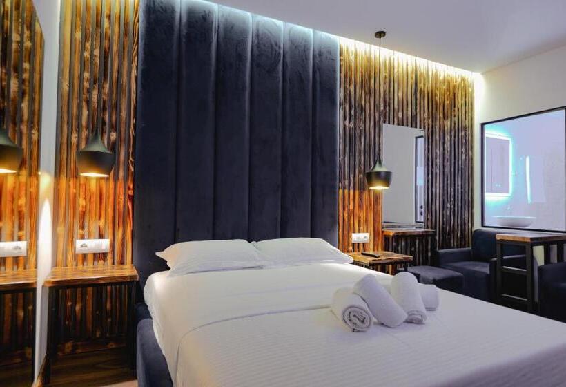 豪华房间, Piramida