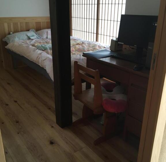 带共用浴室的标准房间, Guest House Ilonggo