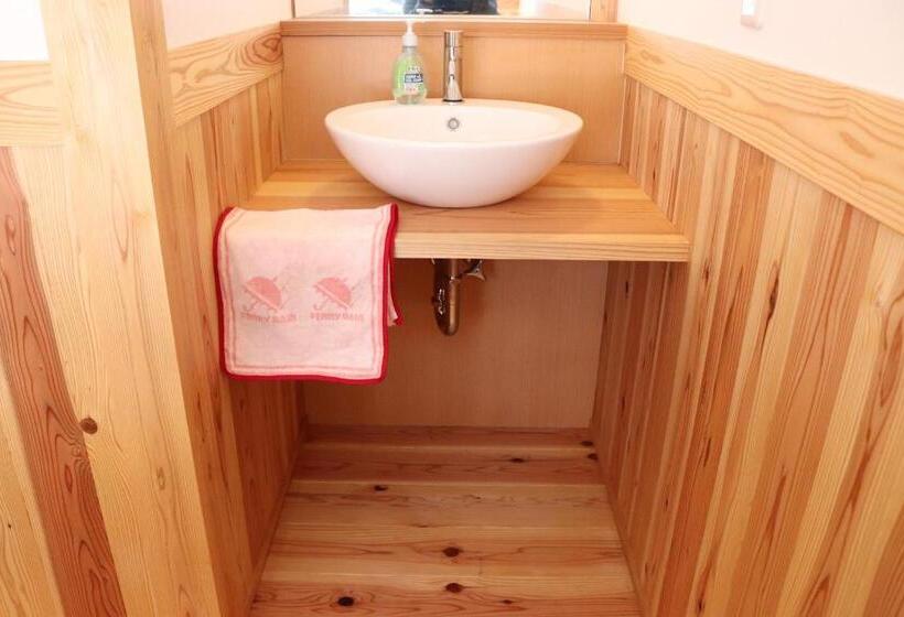 带共用浴室的标准房间, Guest House Ilonggo