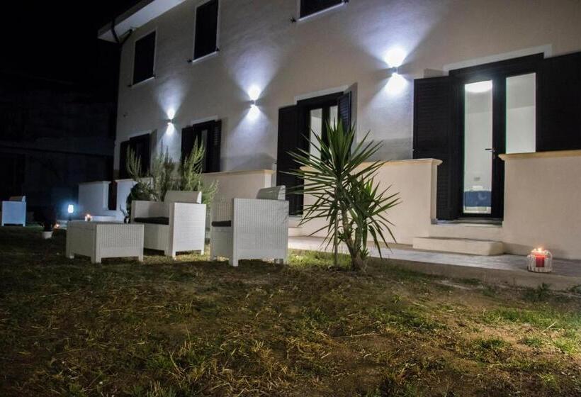 غرفة قياسية مطلّة علي الحديقة, Villa Ada