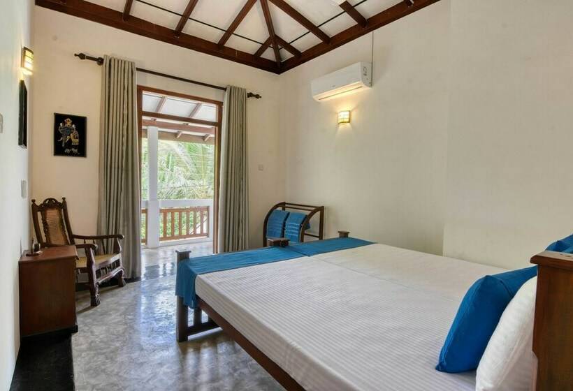 スタンダードルーム, Blue Lotus Galle