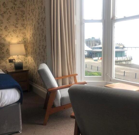 غرفة ديلوكس مطلّة علي البحر, Helmsman Guesthouse