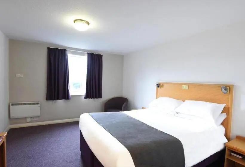 Standard Room, Waterside By Greene King Inns