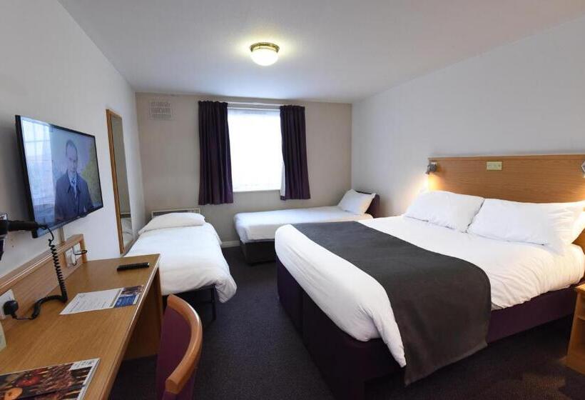 Семейный Номер, Waterside By Greene King Inns