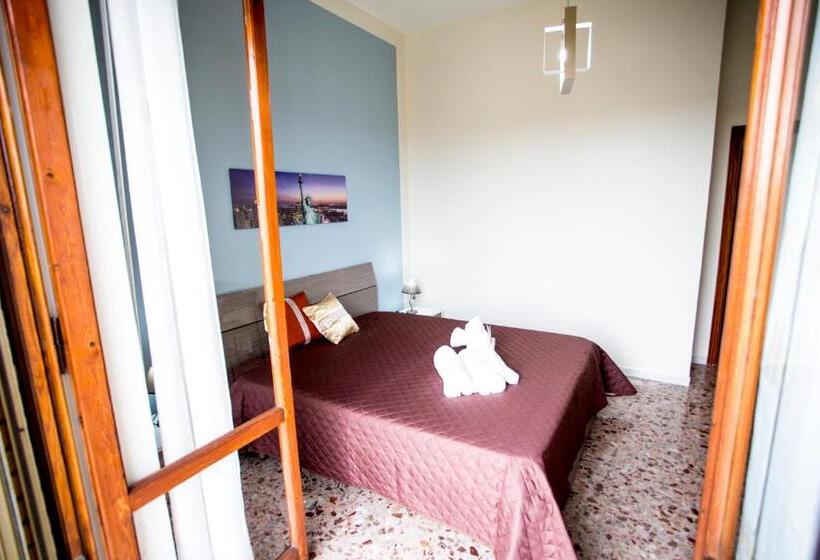 Standard-huone Jaettu Kylpyhuone, B&b L'aurora Capua