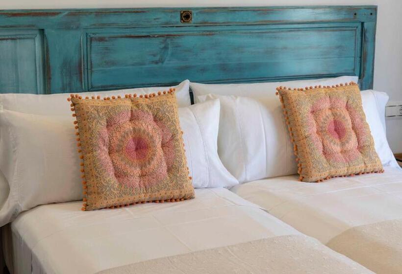 غرفة ديلوكس مطلّة علي البحر, Hostal Boutique Olvido 22 Adults Only