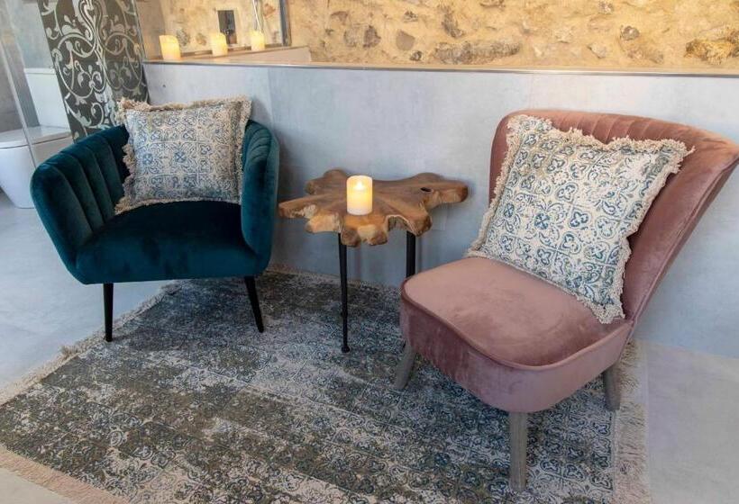 جناح مزود بتراس, Hostal Boutique Olvido 22 Adults Only