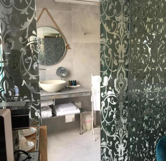 جناح مزود بتراس, Hostal Boutique Olvido 22 Adults Only