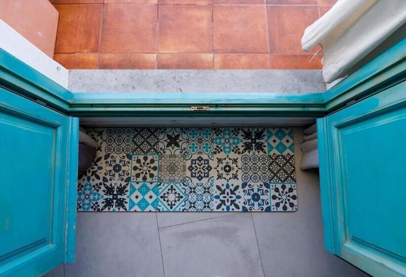 جناح مزود بتراس, Hostal Boutique Olvido 22 Adults Only