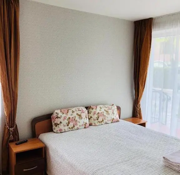 آپارتمان 2 خوابه, Apartamentai šalia Baseino