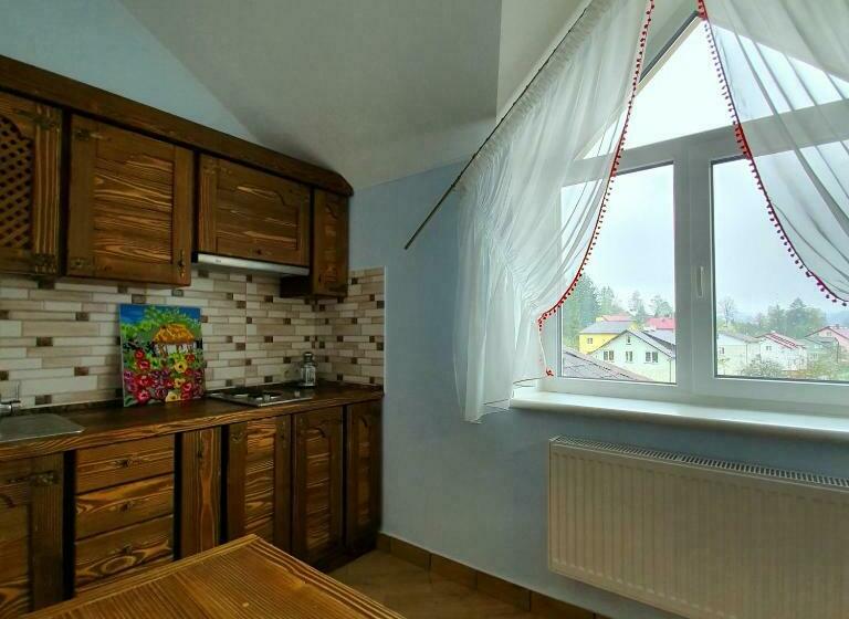 آپارتمان 1 خوابه, Poeziya Mandriv