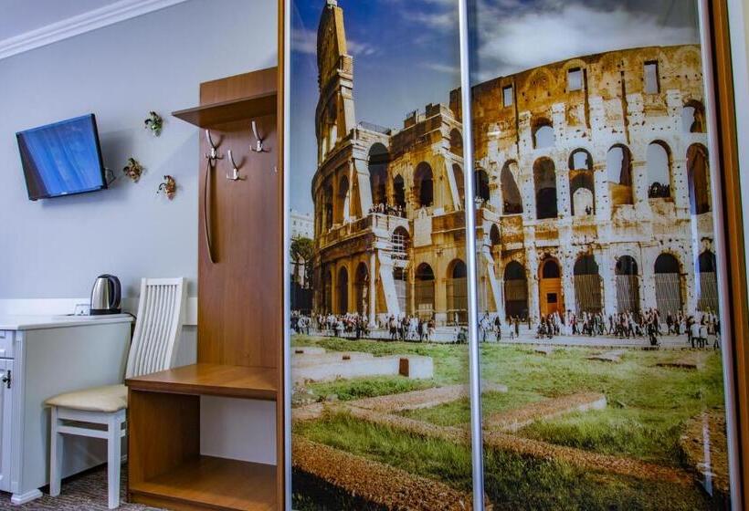 اتاق راحتی سه تخته, Poeziya Mandriv