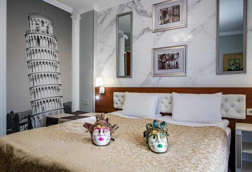 اتاق راحتی سه تخته, Poeziya Mandriv