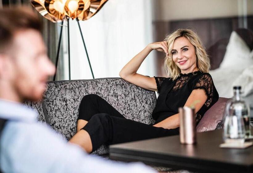 Люкс с Террасой, Prunner Luxury Suites Adults Only