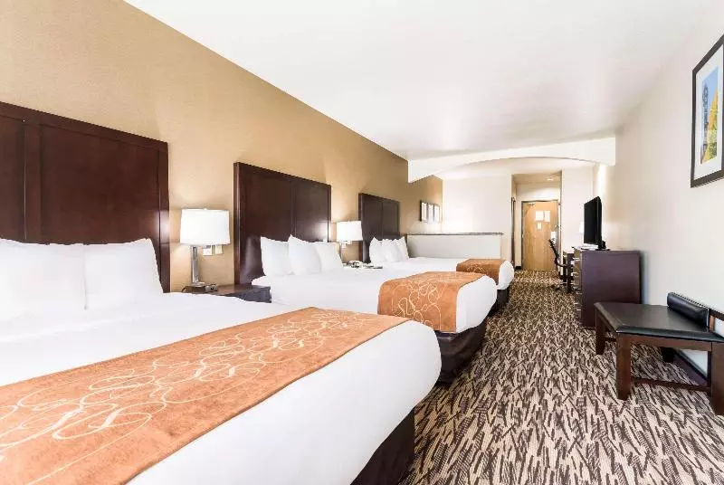 スイート, Comfort Suites Portland Airport