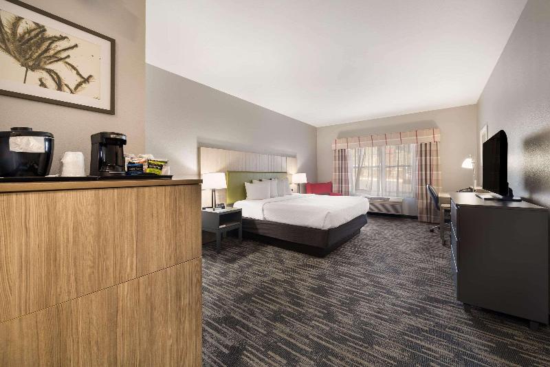 带大床的标准间, Country Inn & Suites By Radisson, Freeport, Il