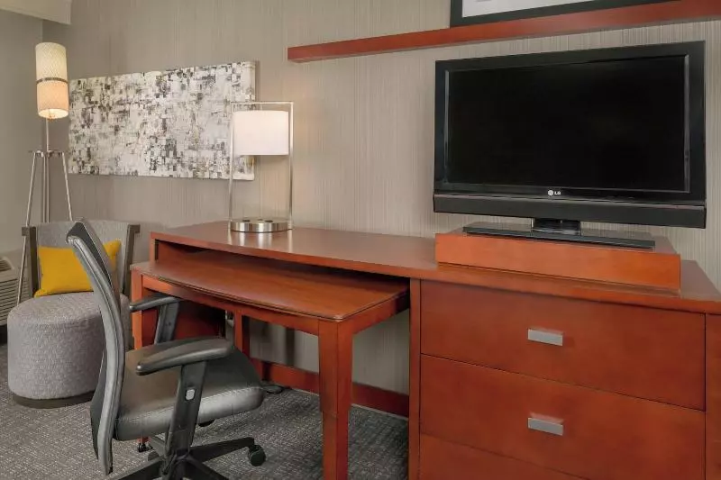 キングサイズベッドのスタンダードルーム, Courtyard By Marriott New Haven Orange