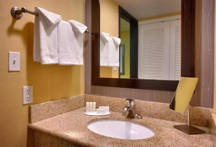 キングサイズベッドのスイートルーム, Courtyard By Marriott Salt Lake City Sandy