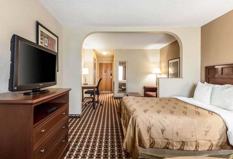 Люкс, Quality Suites Paducah I 24