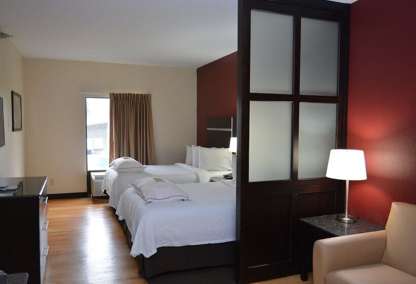 Suite, Red Roof Inn Plus+ & Suites Chattanooga   Downtown
