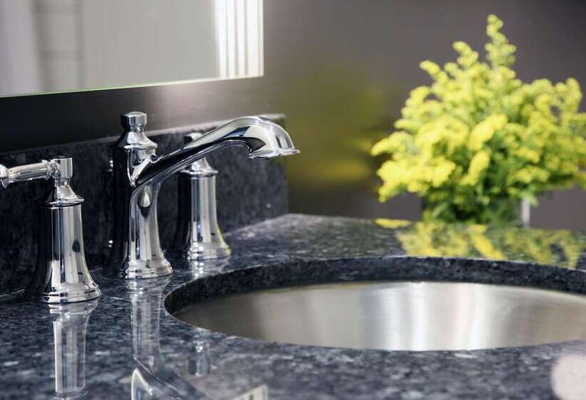 סוויטה, The Commonwealth