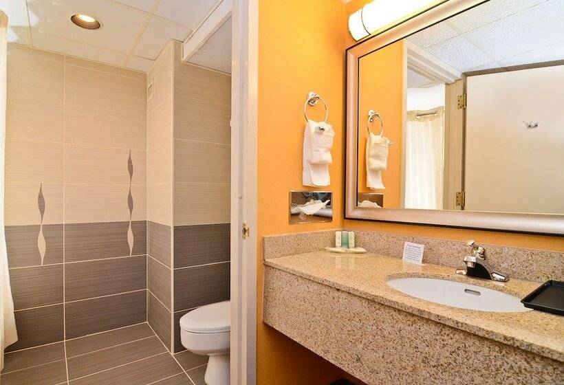 带2个双人床的标准工作室, Travelodge By Wyndham Absecon Atlantic City