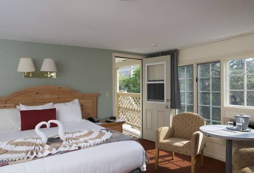 オーシャンビュースーペリアースイート, The Corsair & Cross Rip Oceanfront