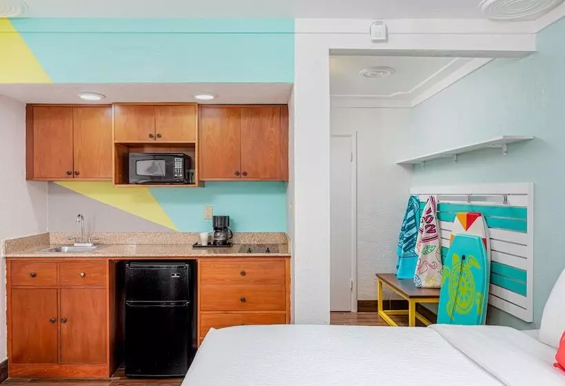 デラックスルーム, Beachside Hotel And Suites