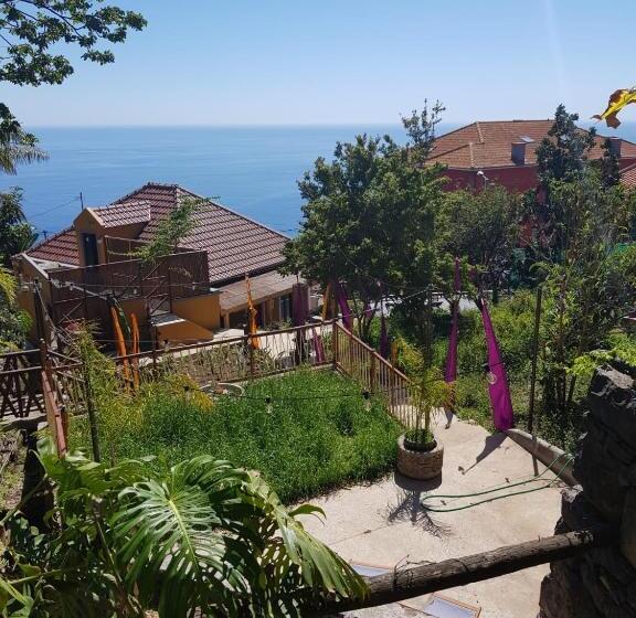 标准房带园景, Dazk Golden Estate