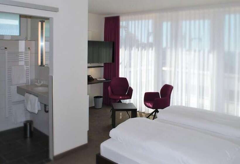 اتاق استاندارد یک نفره, Am Berg Esslingen